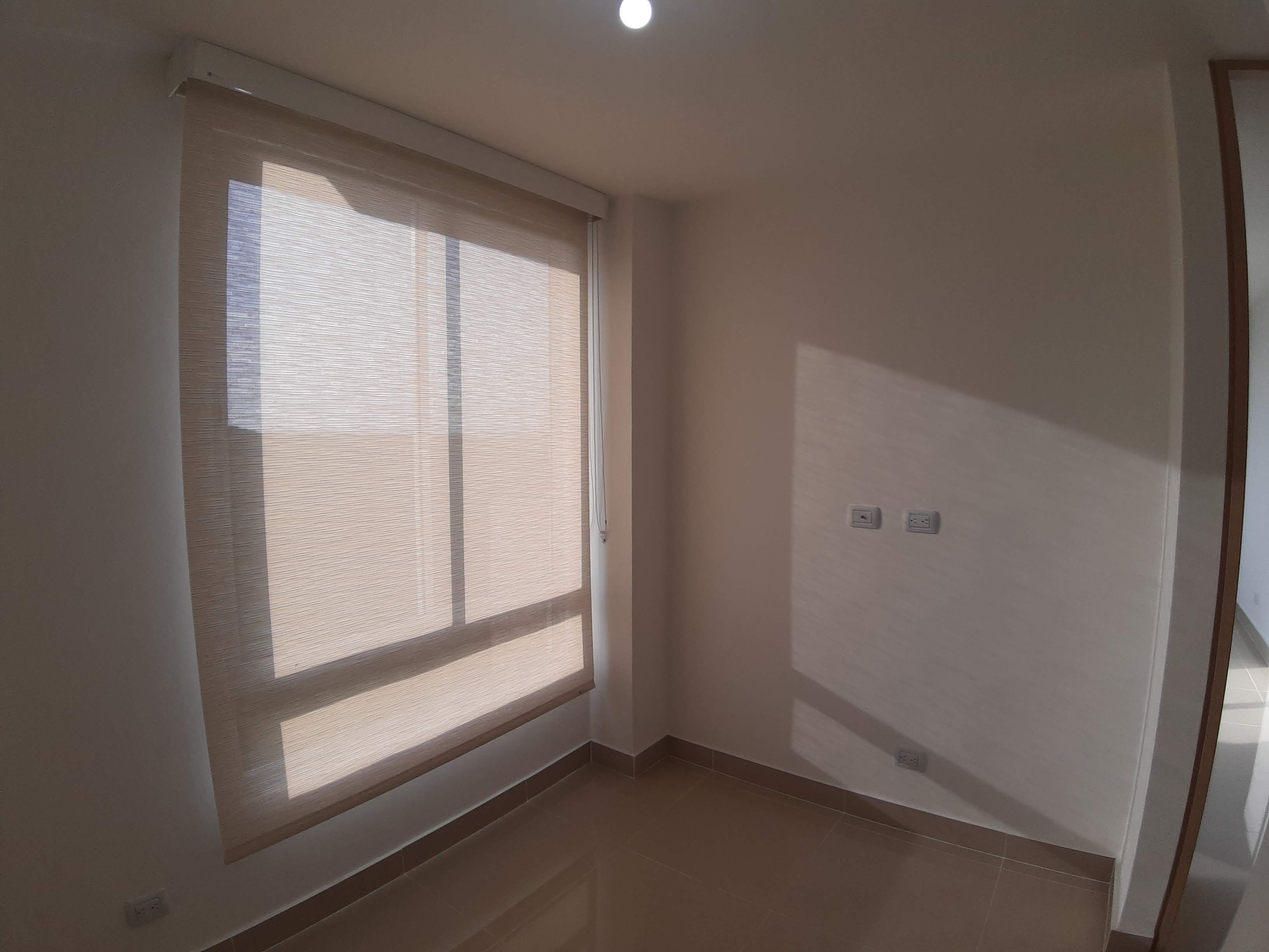 Cortina Enrollable - HELOZ Design